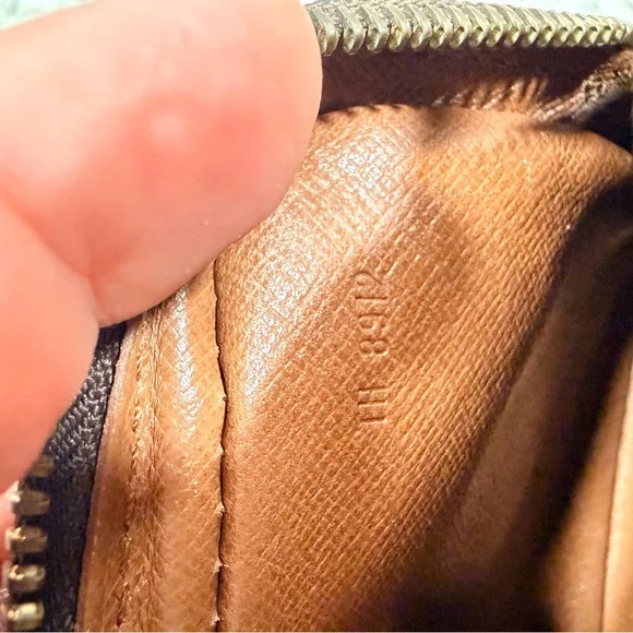 Louis Vuitton Marly Bandouliere Monogram Brown Pochette - Picture 10 of 12